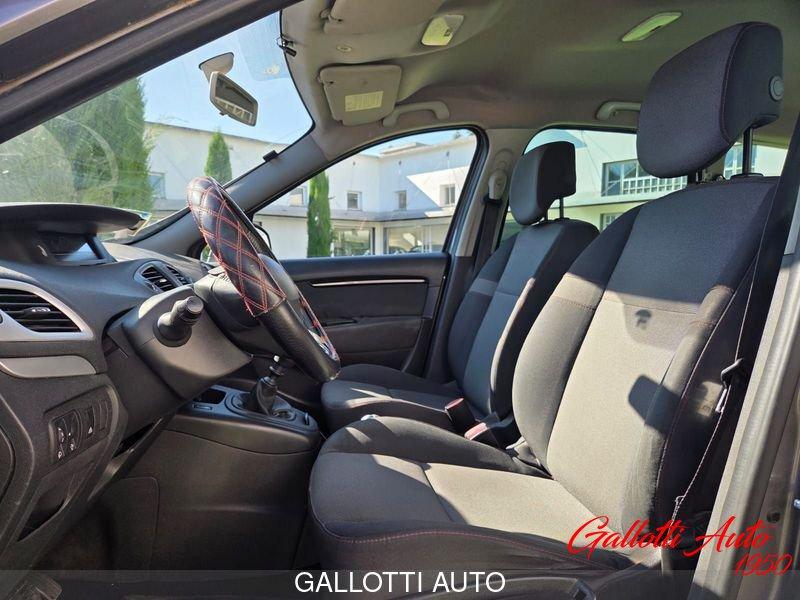 Renault Scénic 1.5 dCi 110CV 7 POSTI