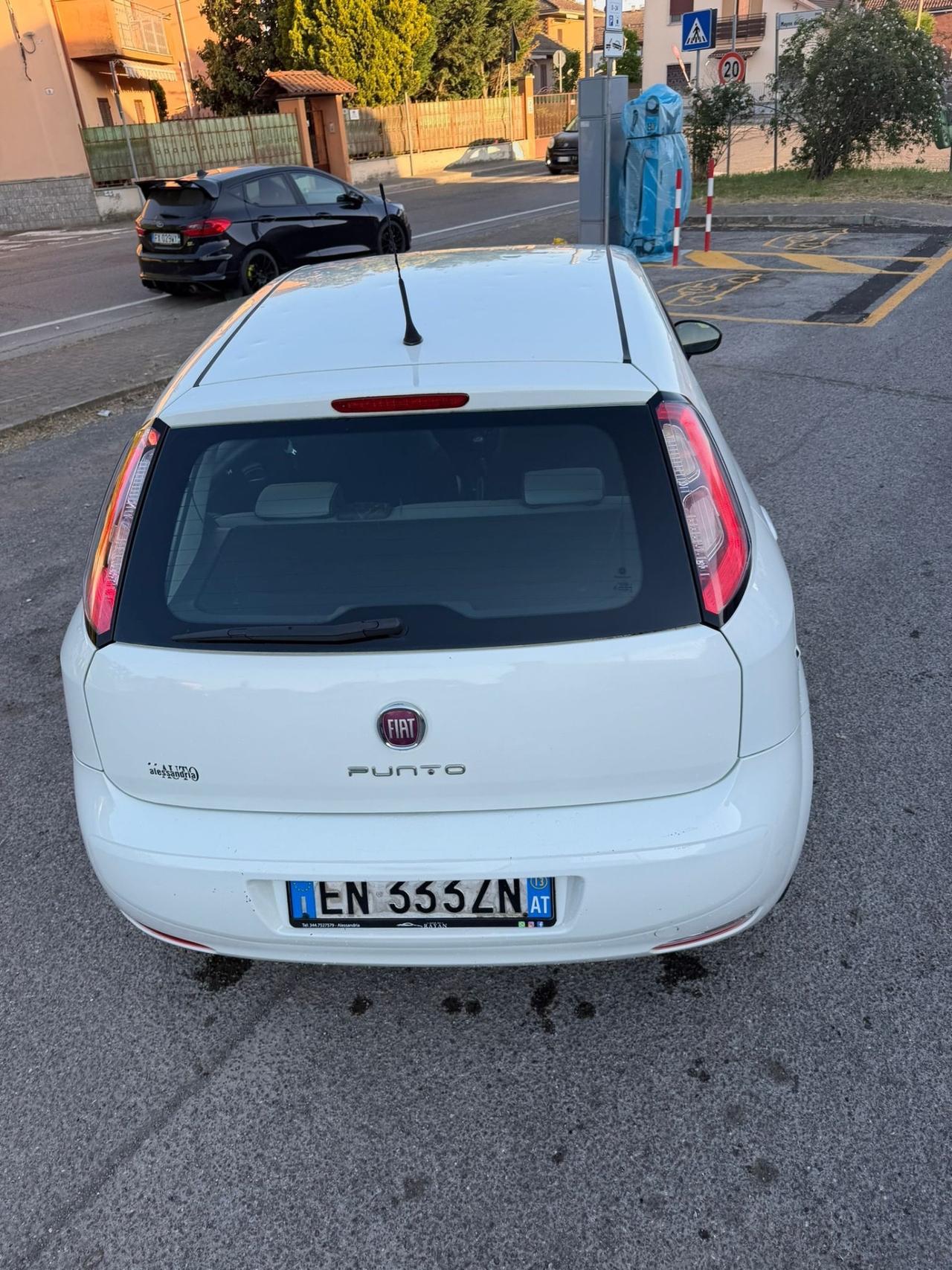 FIAT G PUNTO EVO 1.4 BENZINA GPL NEOPATENTATI OTTIME CONDIZIONI