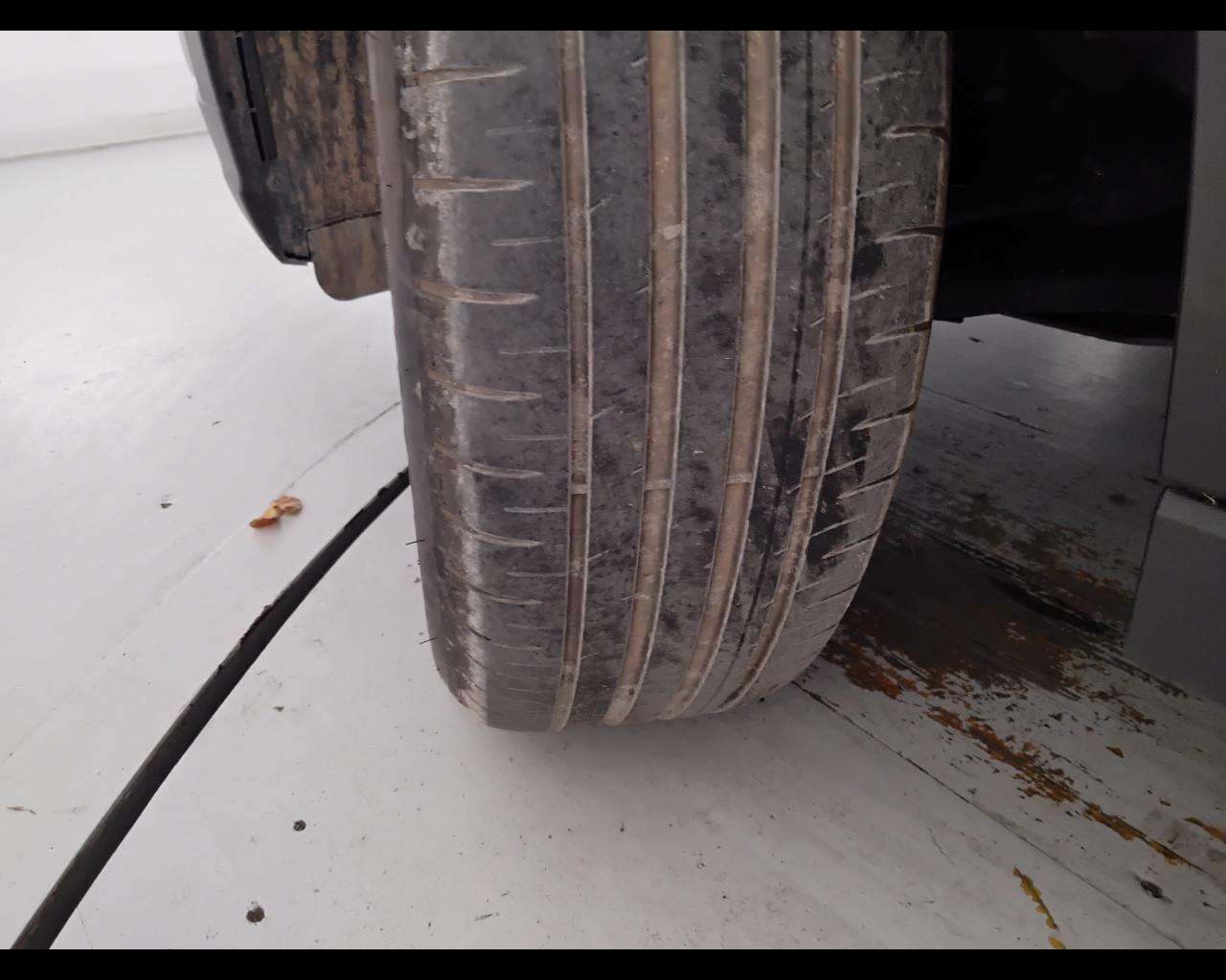 VOLKSWAGEN Taigo - Taigo 1.0 tsi Life 115cv