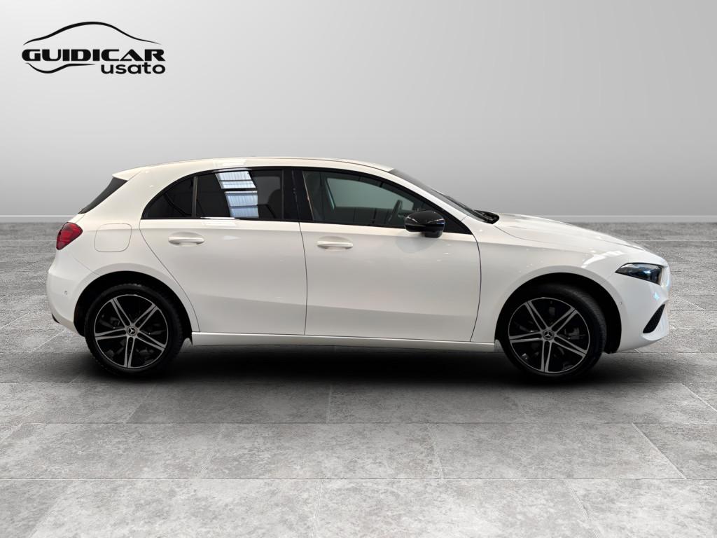 Mercedes-Benz Classe A - W177 2023 - A 250 e phev Progressive Advanced auto
