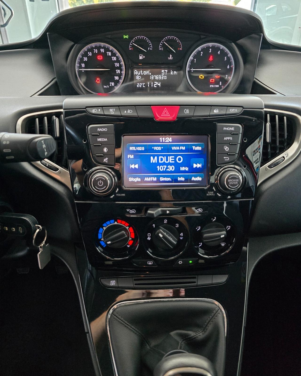 Lancia Ypsilon 1.2 69 CV 5 porte Platinum