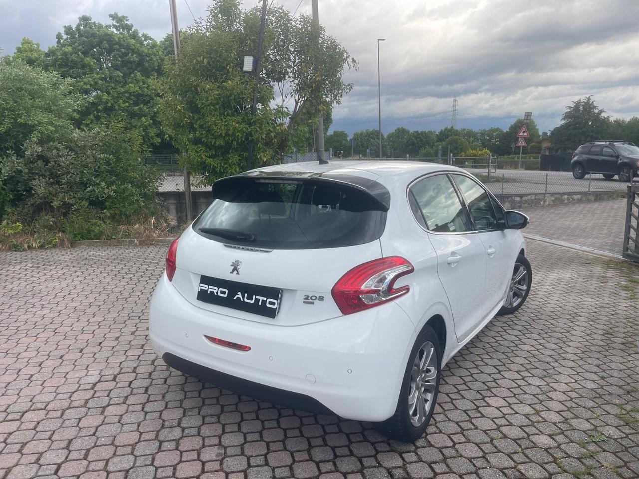 Peugeot 208 PureTech 82 ETG5 S&S 5 porte Allure