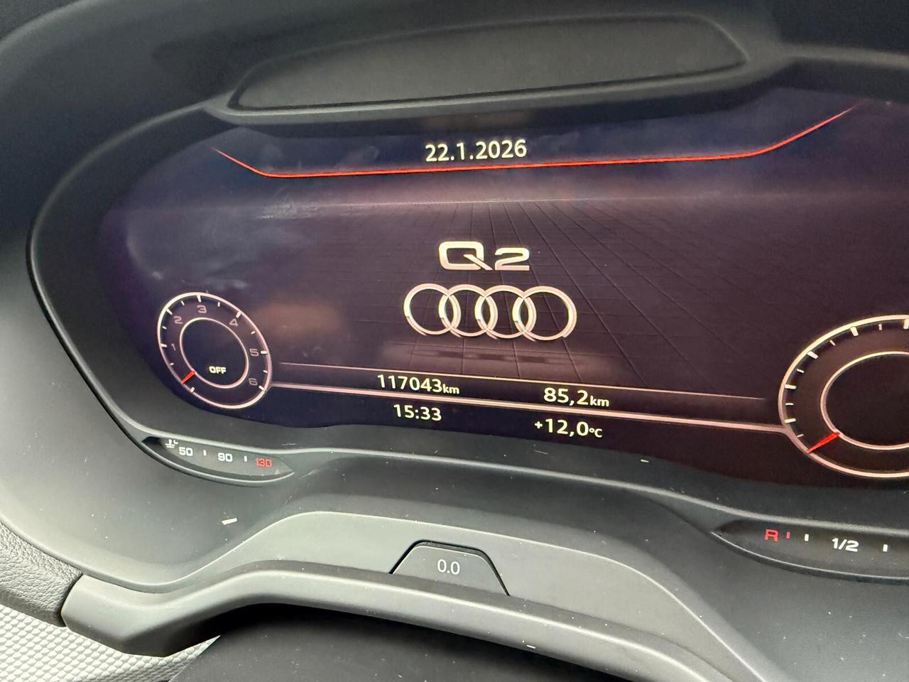 Audi Q2 30 TDI cockpit pelle led