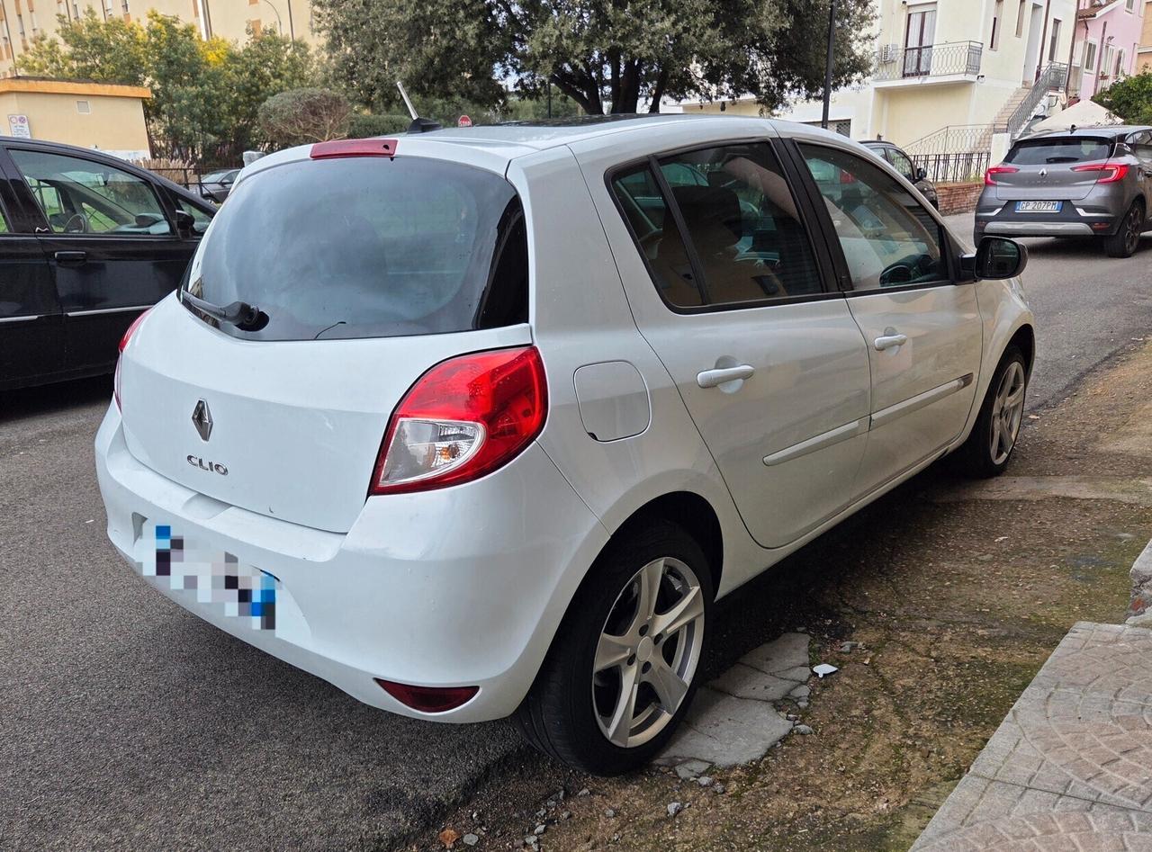 Renault Clio 1.5 dCi FULL-OPTIONAL
