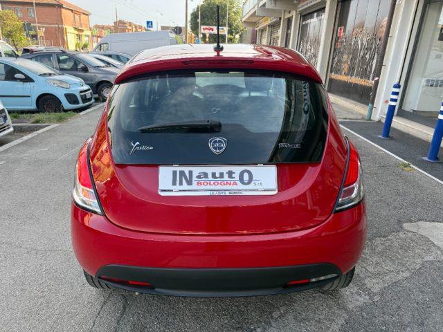 LANCIA Ypsilon 1.0 FireFly 5 porte S&S Hybrid Ecochic Silver