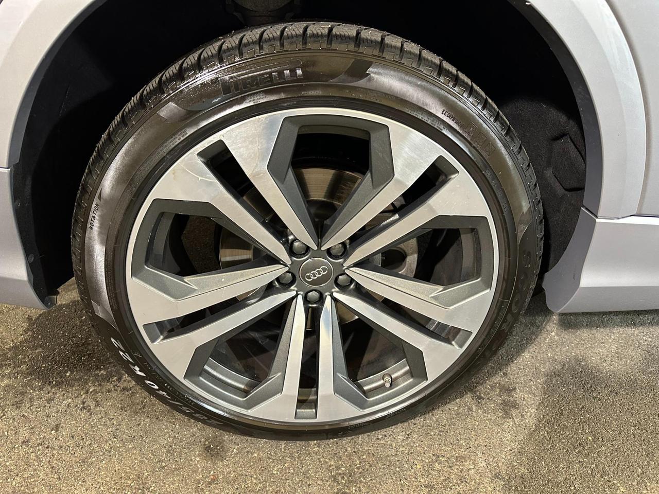 Audi Q8 55 3.0 TFSI MHEV Sport S-LINE Quattro Tiptronic"FARI MATRIX"