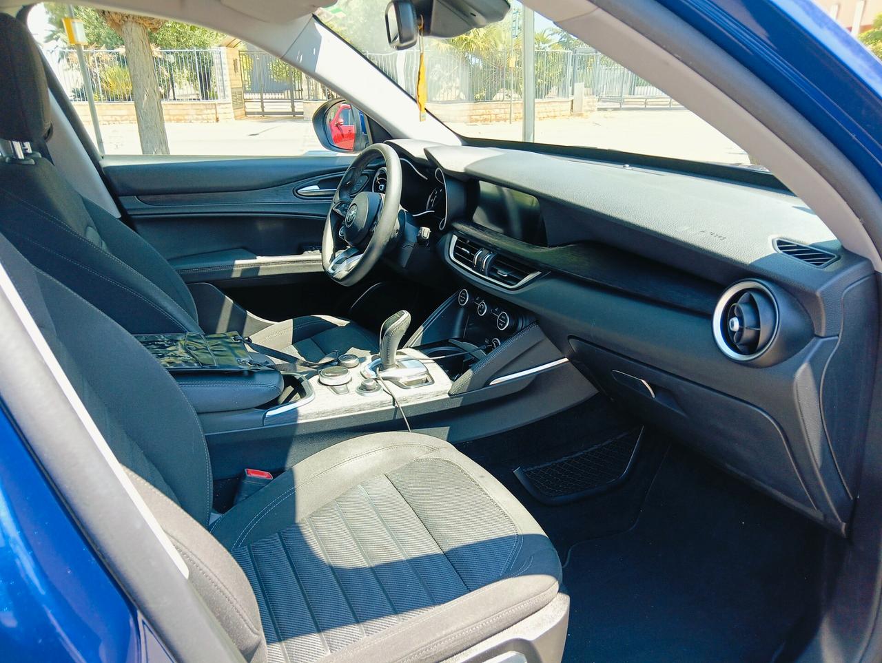 Alfa Romeo Stelvio 2.2 Turbodiesel 160 CV AT8 RWD Super Business