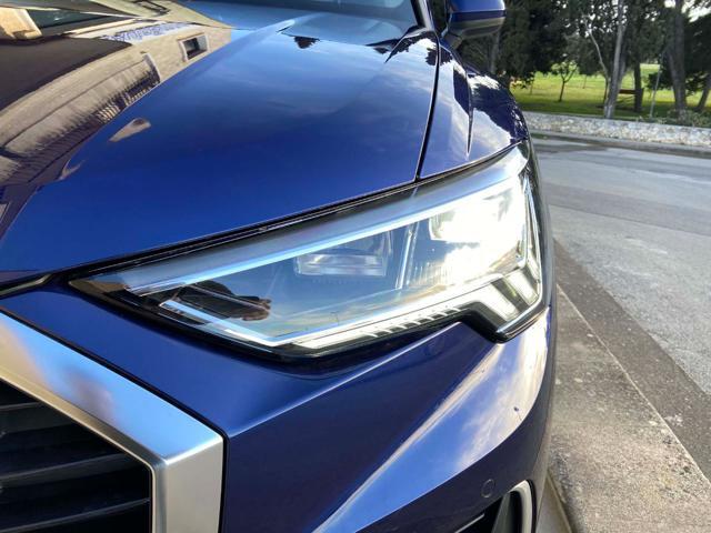 AUDI Q3 35 2.0 TDI S tronic Business Advanced COCKPIT