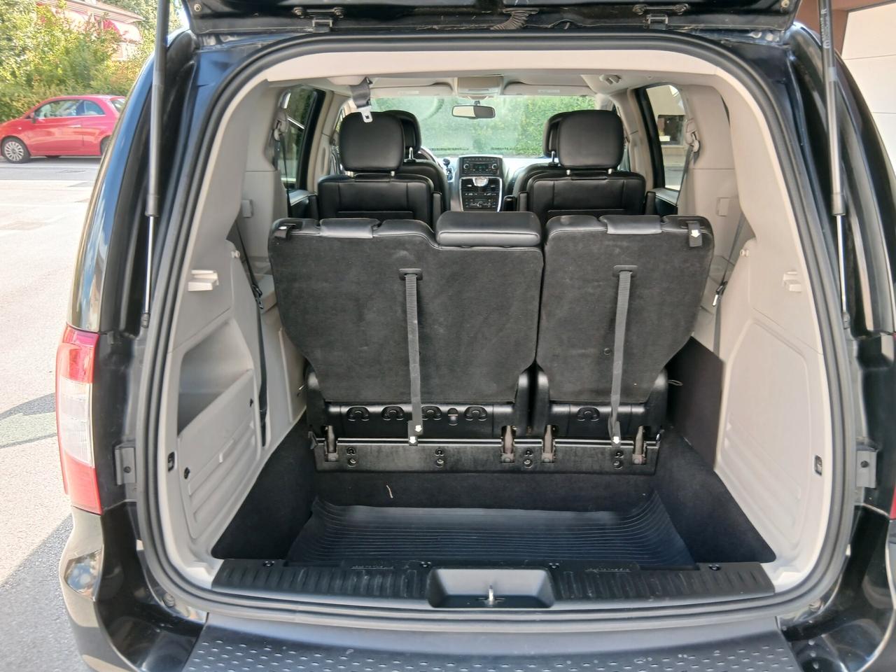 Lancia Voyager 2.8 Turbodiesel Gold 163 cv Automatica 7 posti pronta consegna