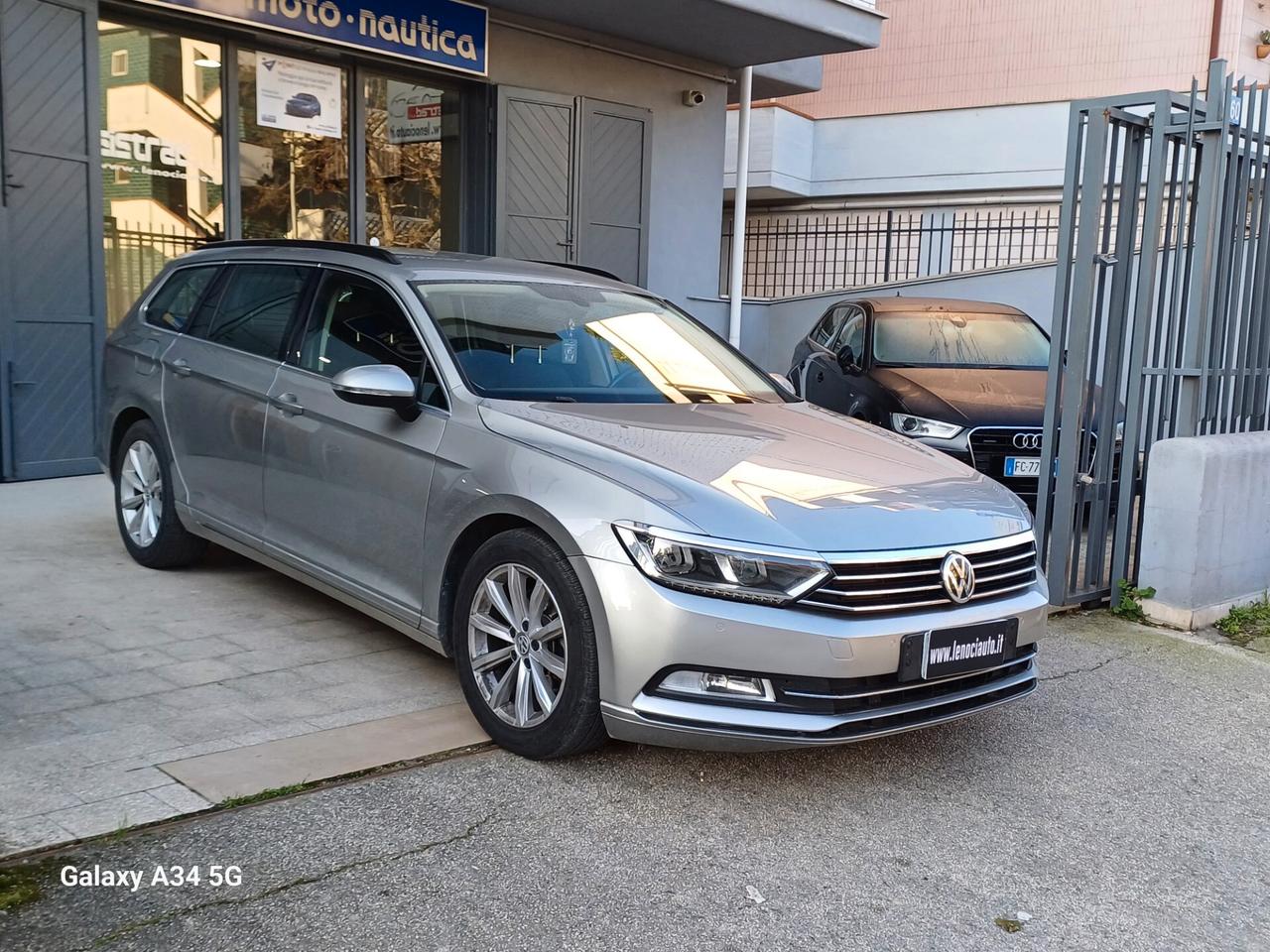 Volkswagen Passat Variant 1.6 TDI DSG Comfortline BlueMotion Tech.