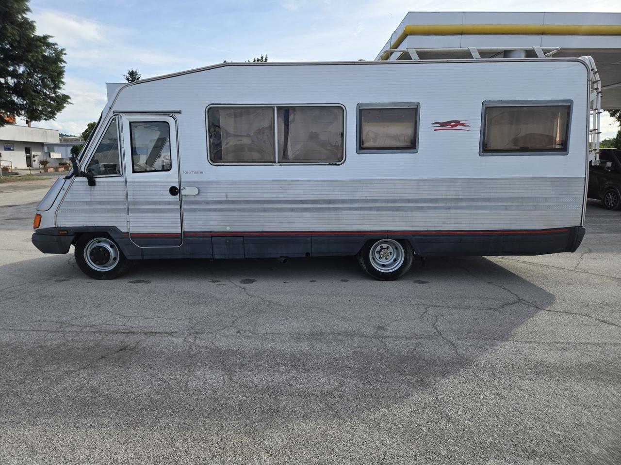 IVECO Laika LASERHOME 67 MAXI 2.5 TURBO