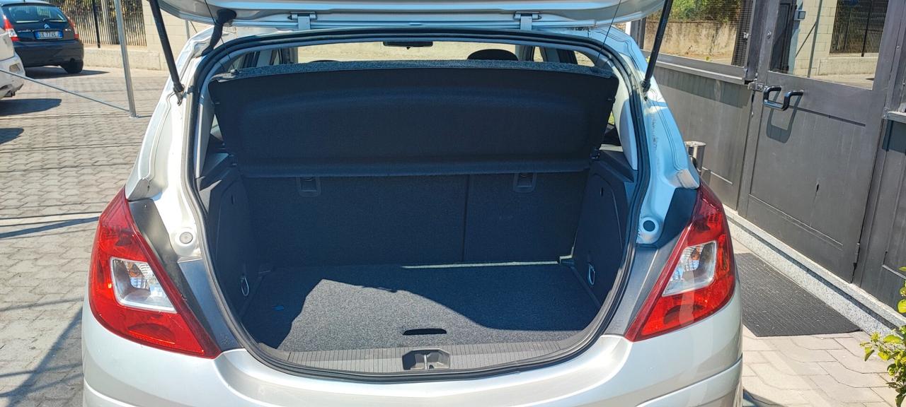 Opel Corsa 1.2 5 porte uni.pro