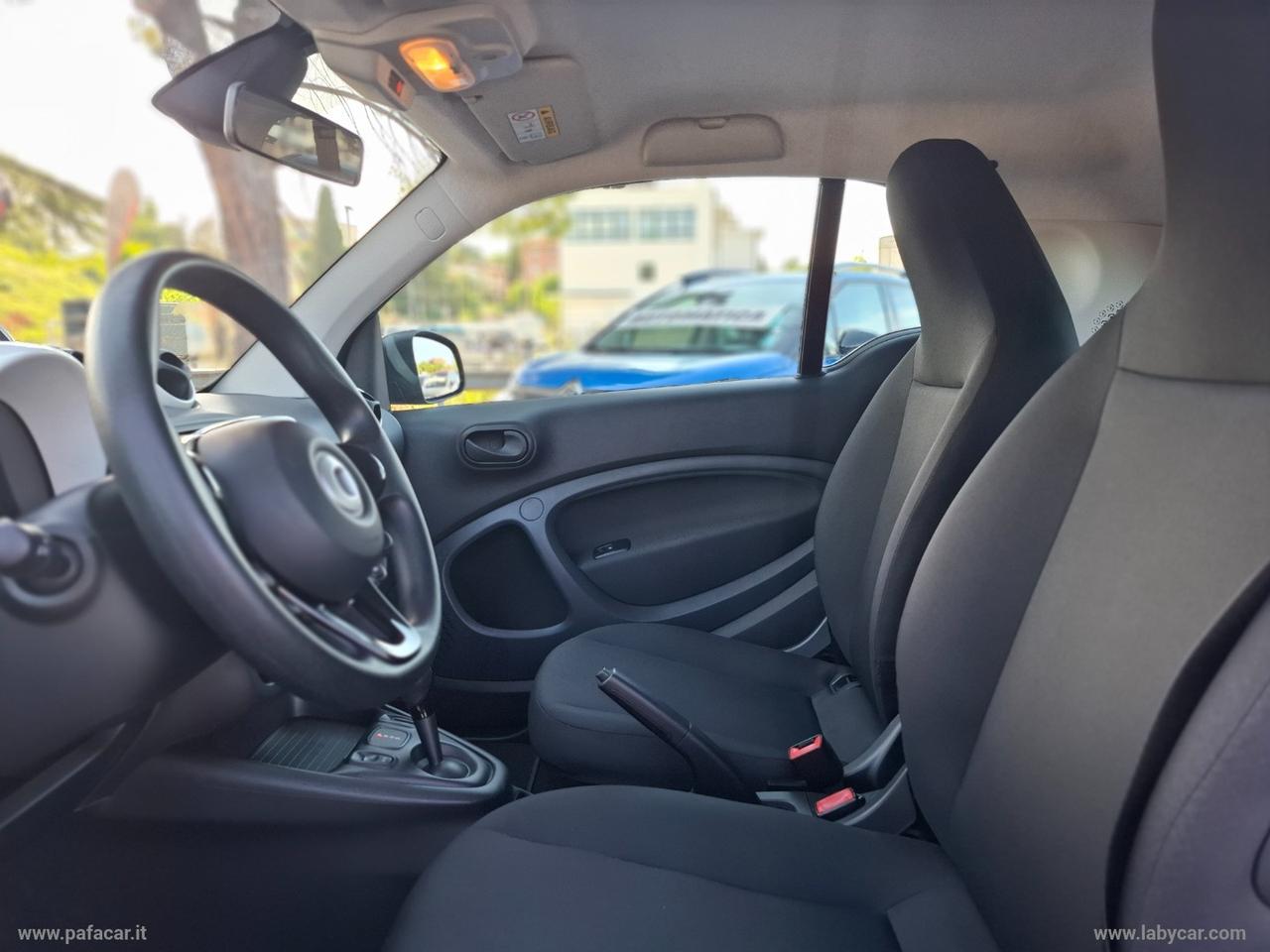 SMART fortwo EQ Parisblue