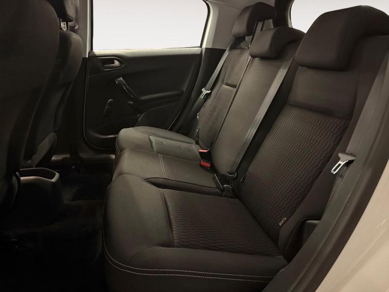 Peugeot 208 5 Porte 208 5p 1.2 puretech Active 82cv