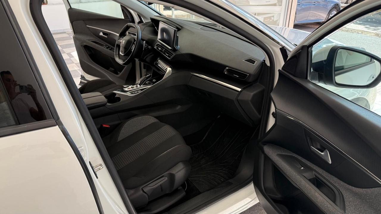 Peugeot 3008 BlueHDi 130 S&S EAT8 Active Business