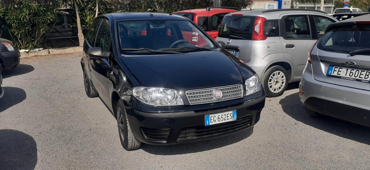 Fiat Punto 2010 - 1.2 benzina Lb automobili