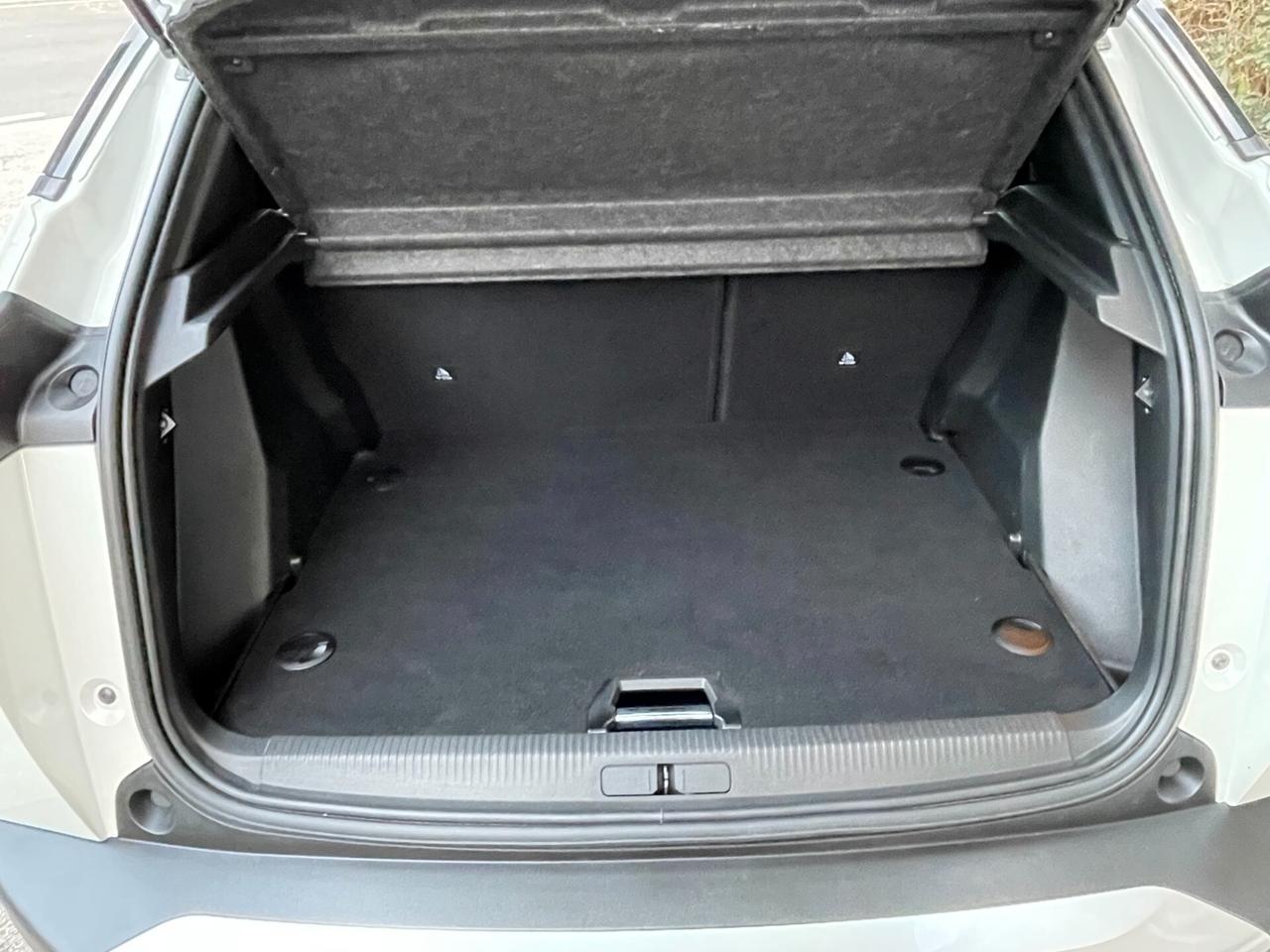 Peugeot 2008 BlueHDi 110 S&S Allure Pack