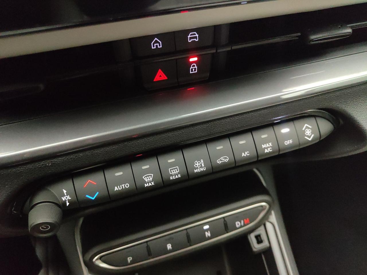 FIAT 600 IV 2023 1.2 MHEV 110CV DCT LA PRIMA