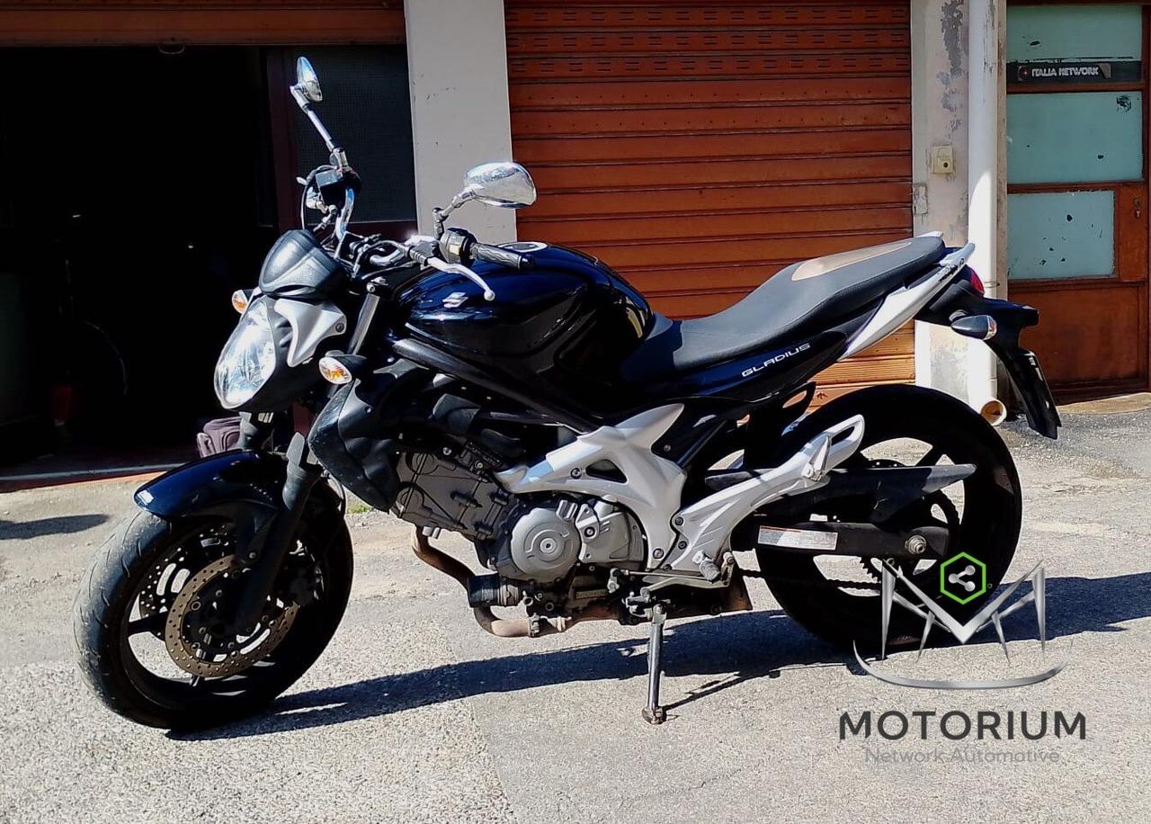 Suzuki Gladius 650