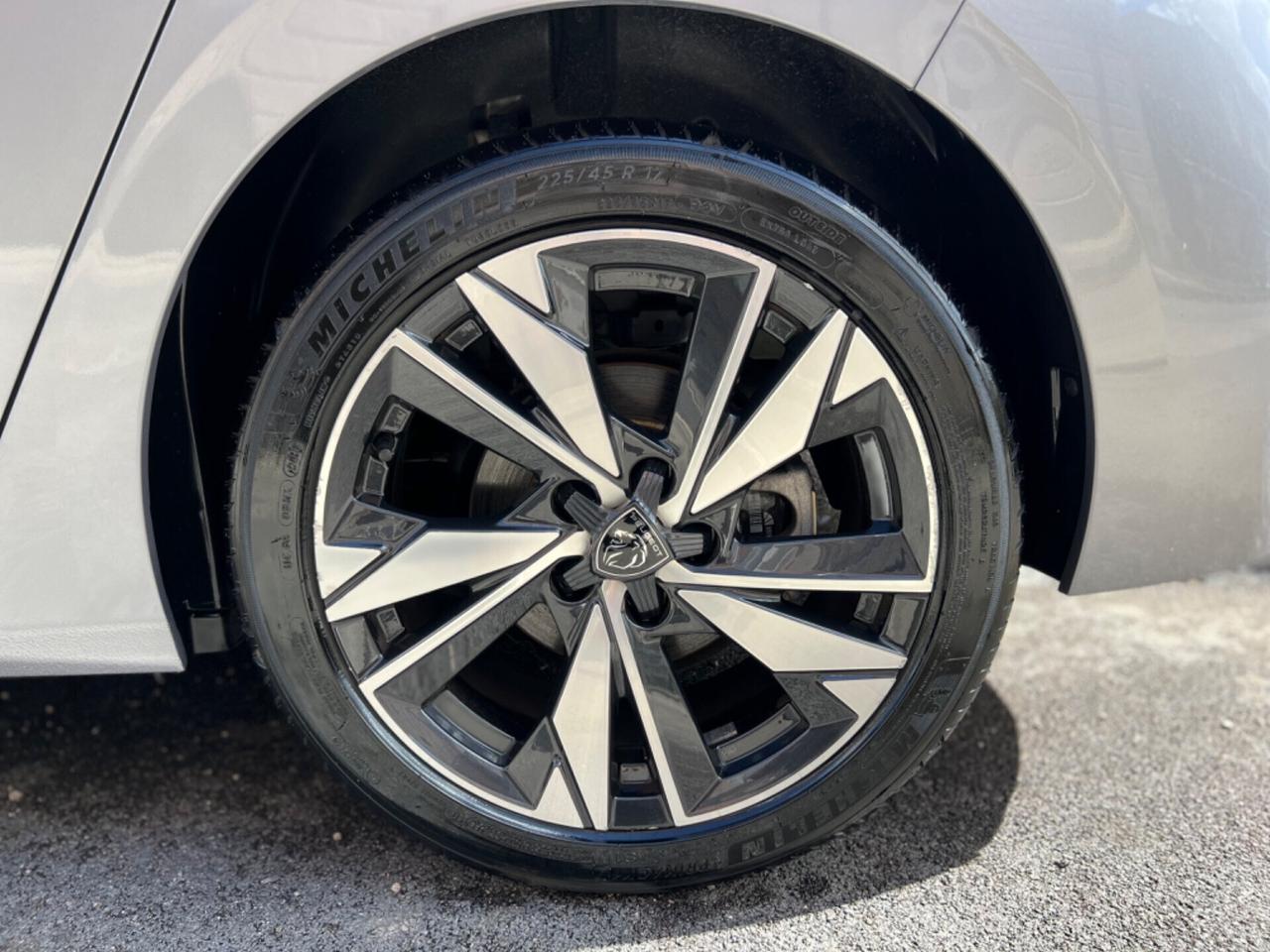 Peugeot 308 BlueHDi 130 S&S EAT8 Allure Pack 2022