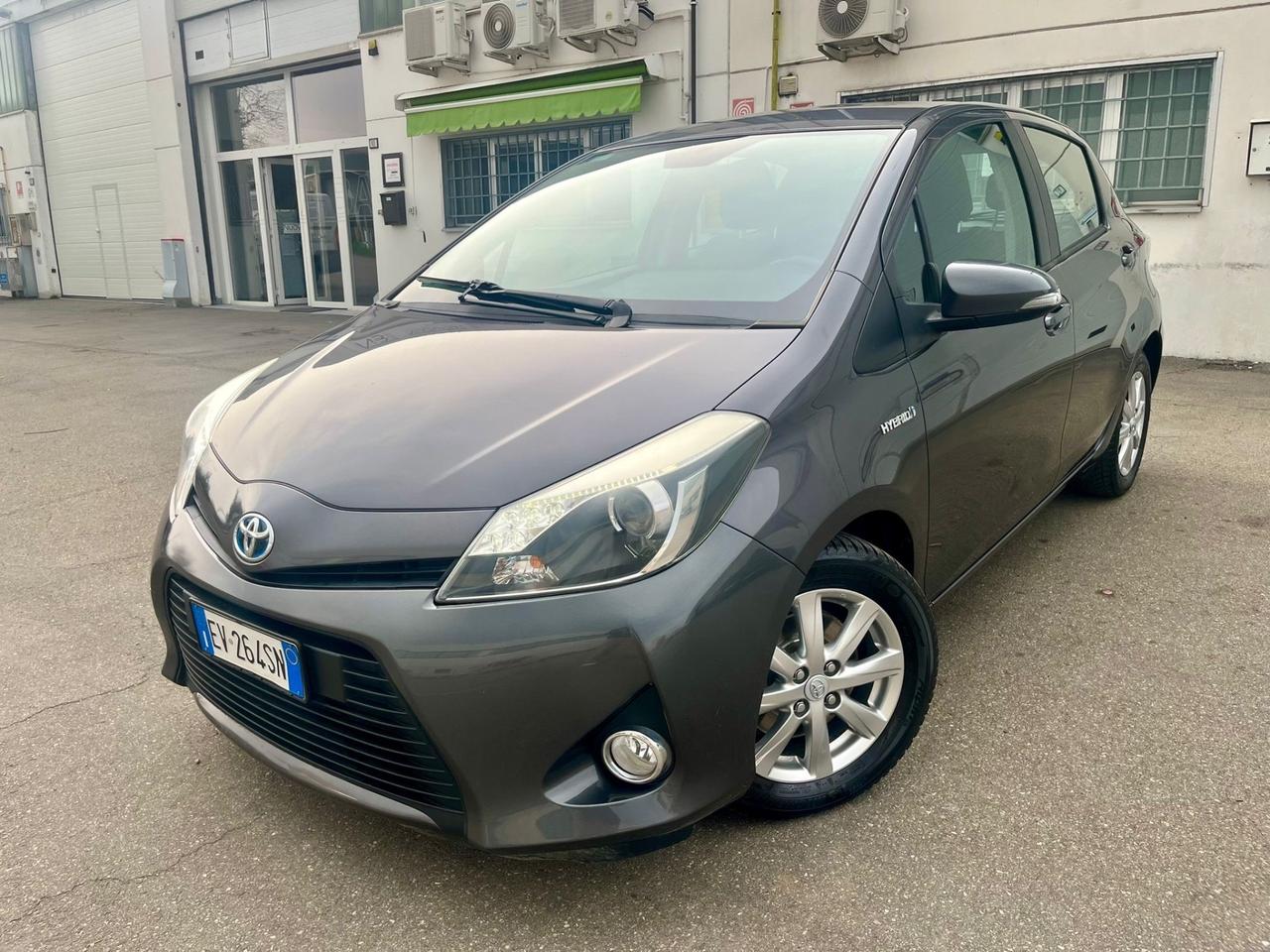 Toyota Yaris 1.5 Hybrid 2014 131.000km perfetta