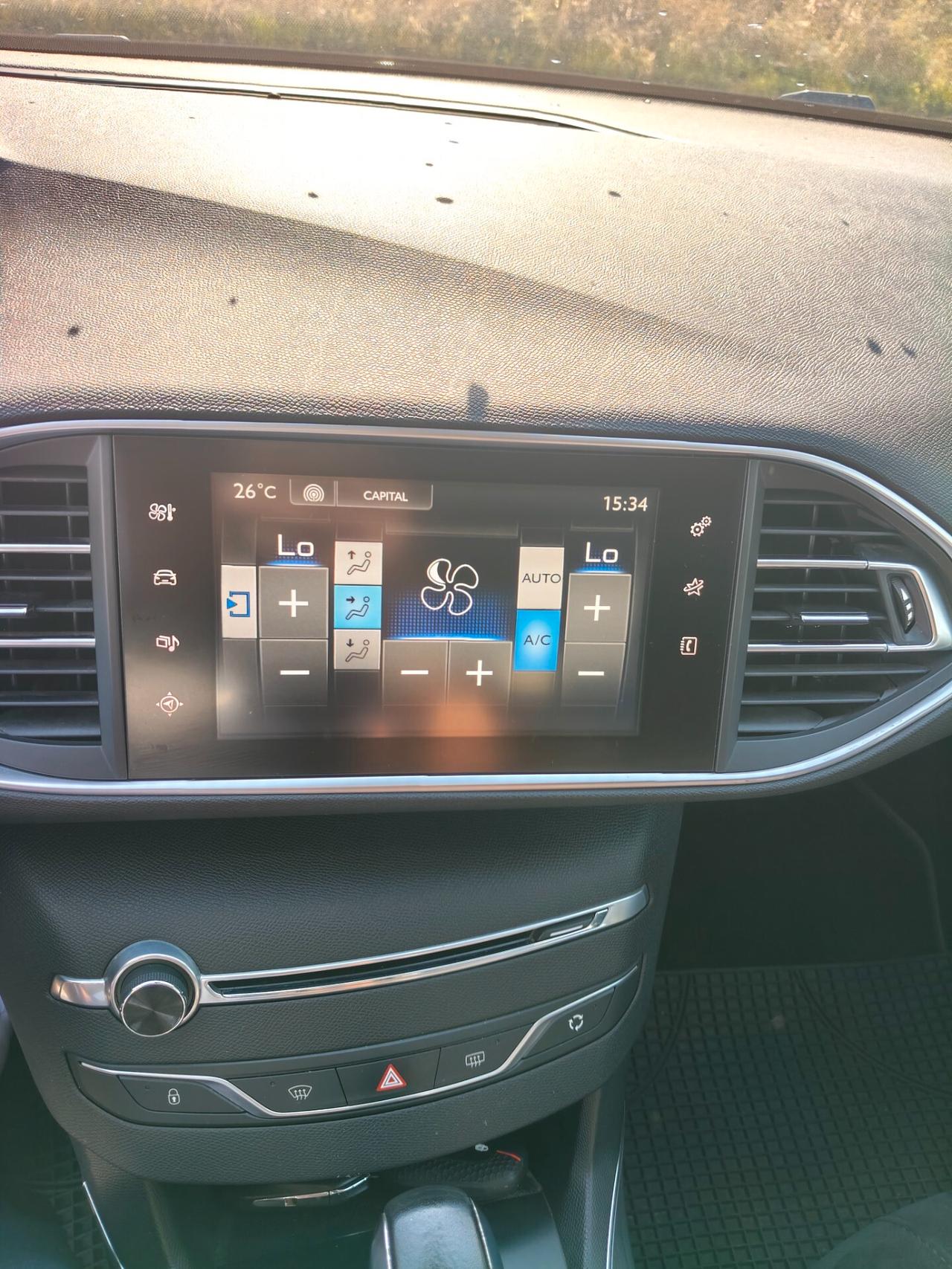 Peugeot 308 BlueHDi 120 S&S EAT6 SW Allure