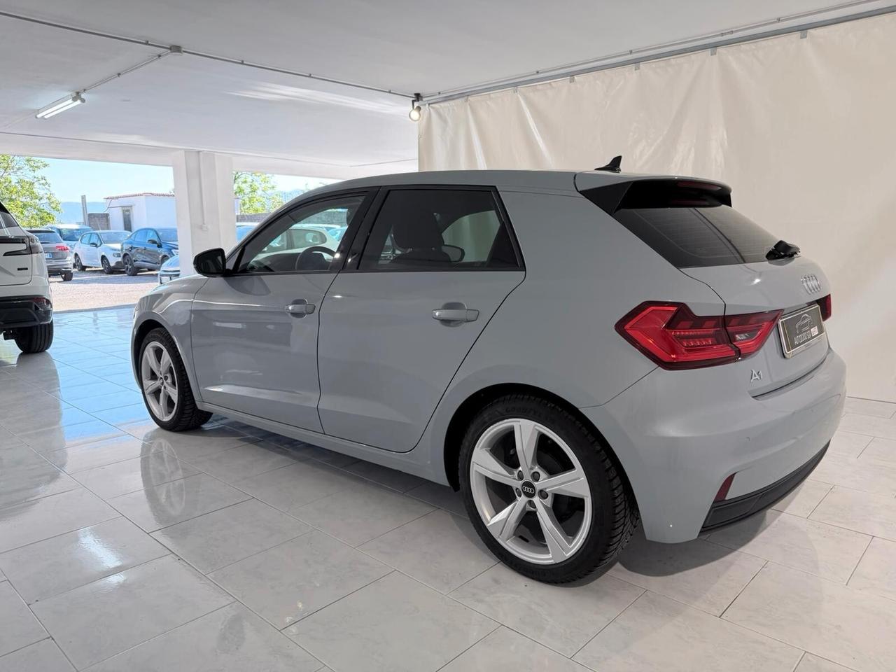 Audi A1 SPORTBACK NEOPATENTATI IVA ESPOSTA