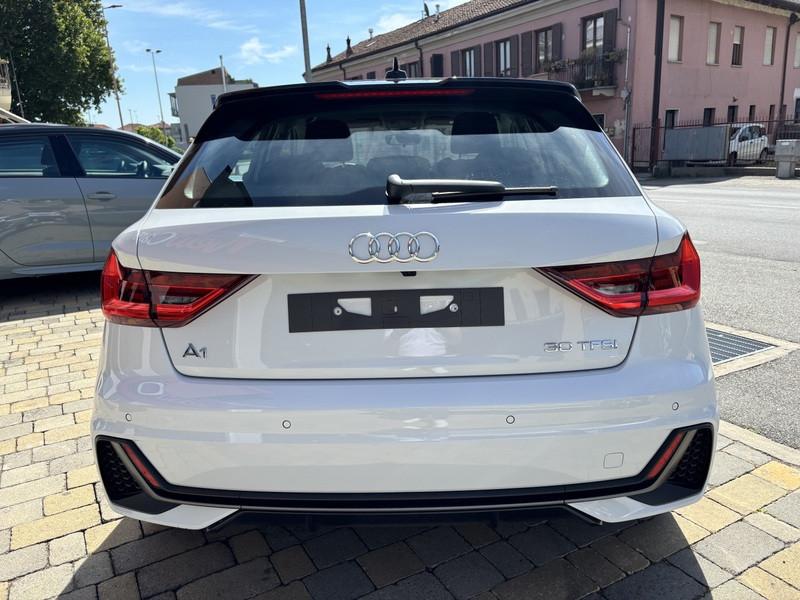 Audi A1 Sportback 30 1.0 tfsi S Line Edition 116cv s-tronic LED-PHONE APPS-17"