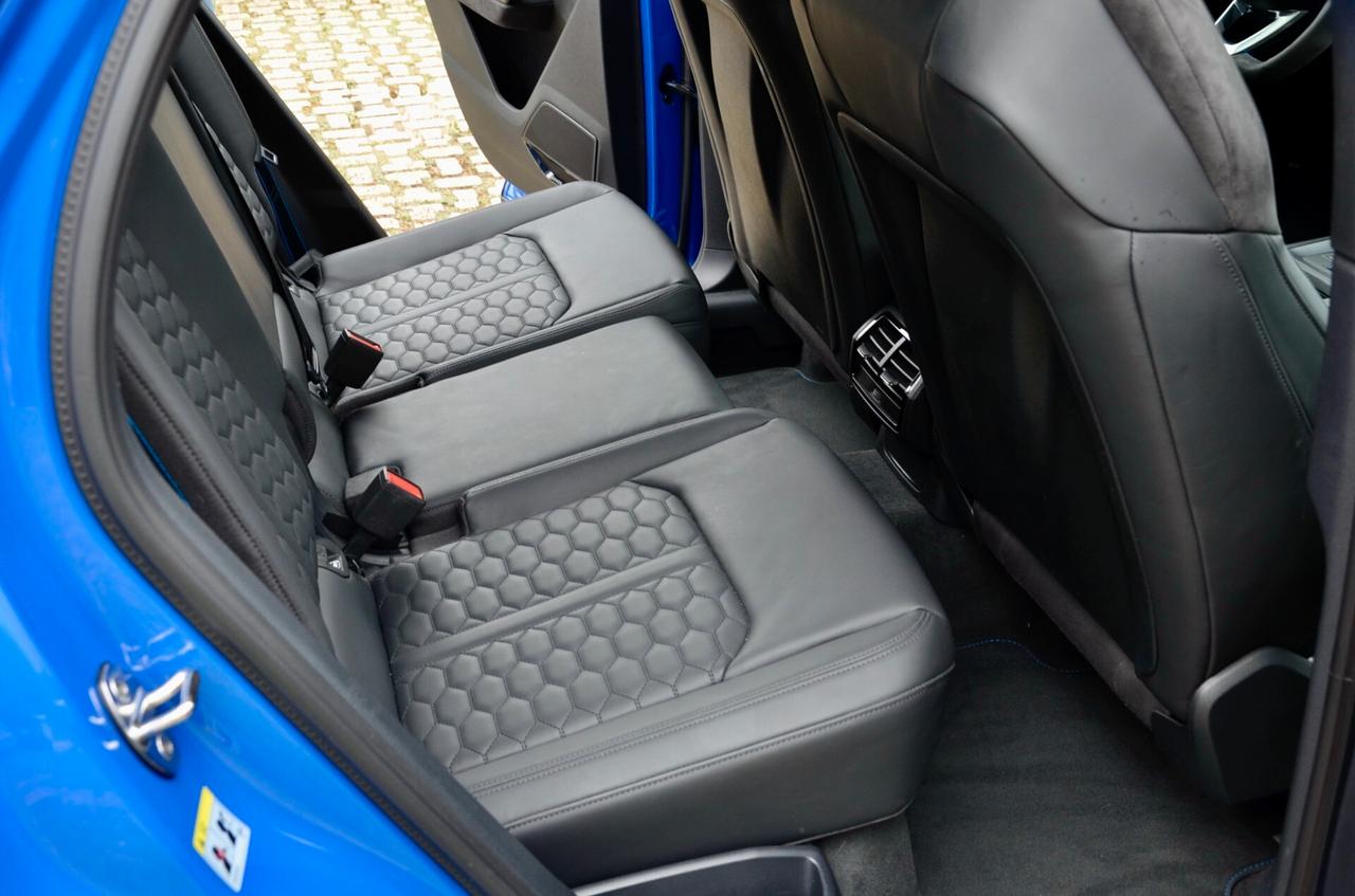 AUDI RS Q3 SPB 2.5 QUATTRO 400cv S-TRONIC, GARANZIA AUDI, SERVICE AUDI, BOLLO E SUPERBOLLO 9/2026, TETTO, MATRIX, HI-FI SONOS, DYNAMIC PACK, PERMUTE