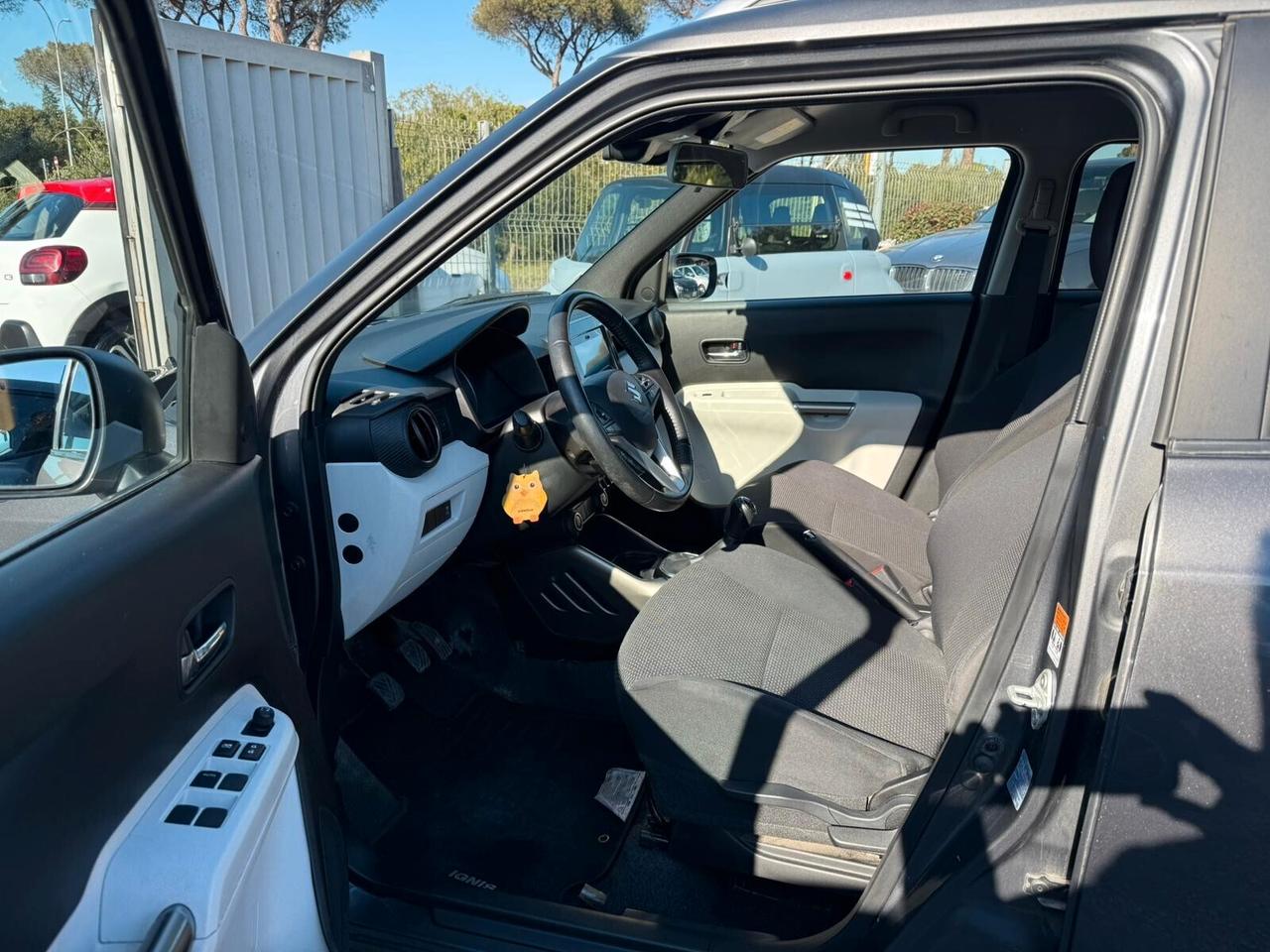 Suzuki Ignis 1.2 Hybrid Top