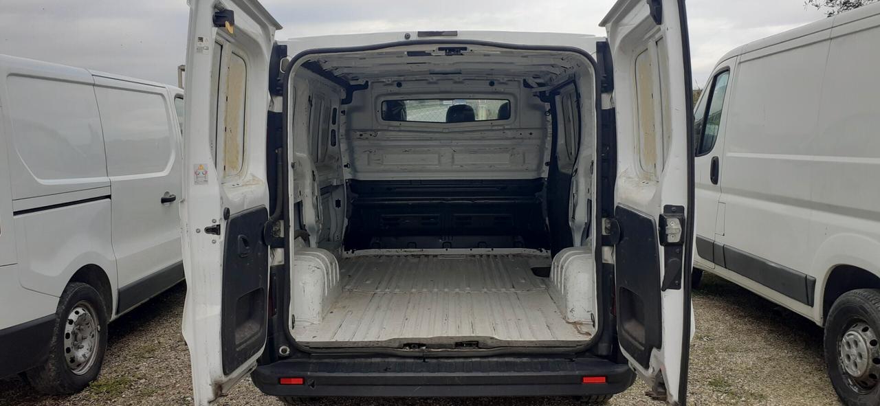 Opel vivaro 2016 - 1.6 cdti Lb automobili