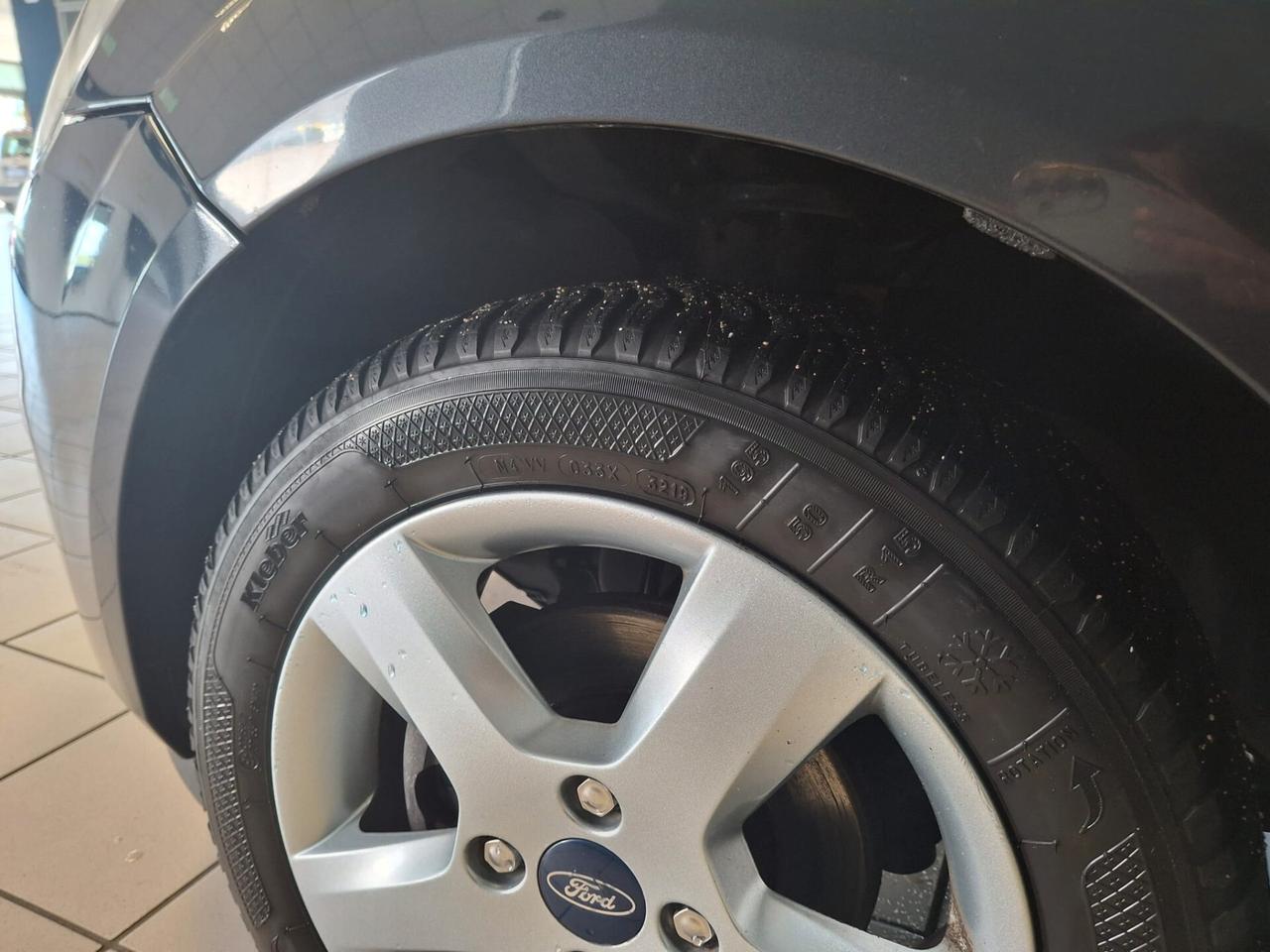 Ford Fiesta 1.4 16V aut. 5p. Ghia