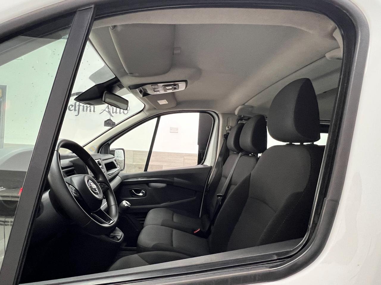 Nissan Primastar 2.0 dCi 110CV PC-TN Bus