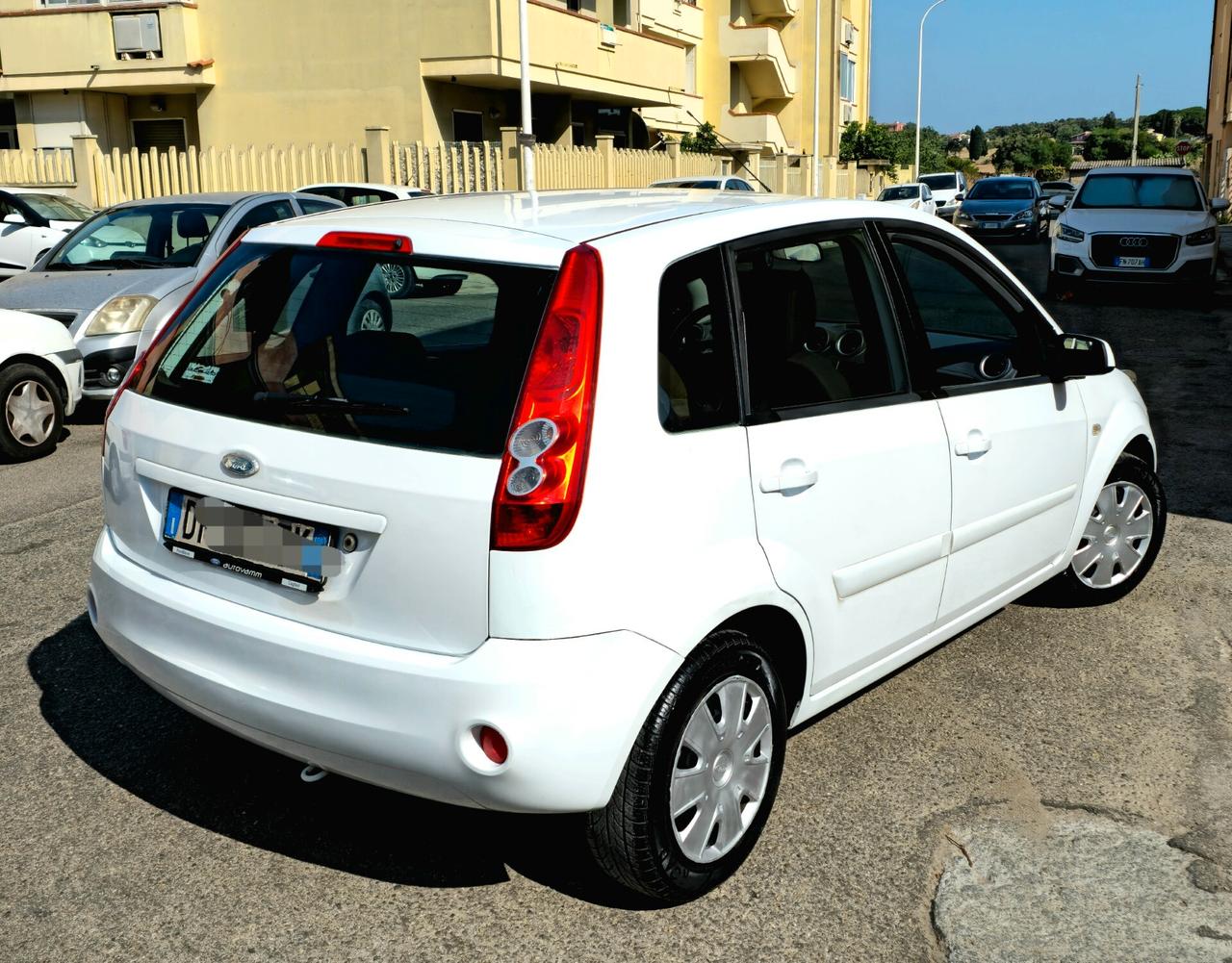 Ford Fiesta 1.2 16V 5p. Ghia