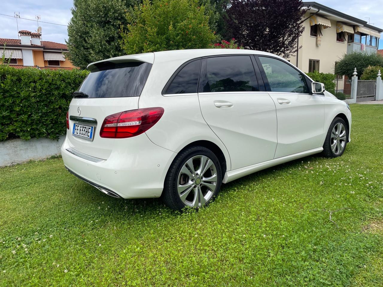 Mercedes-benz B 200 d Automatic Premium