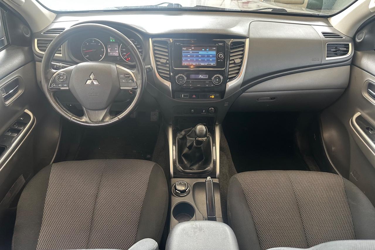 Mitsubishi L200 2.4 DI-D/154CV Club Cab Inform