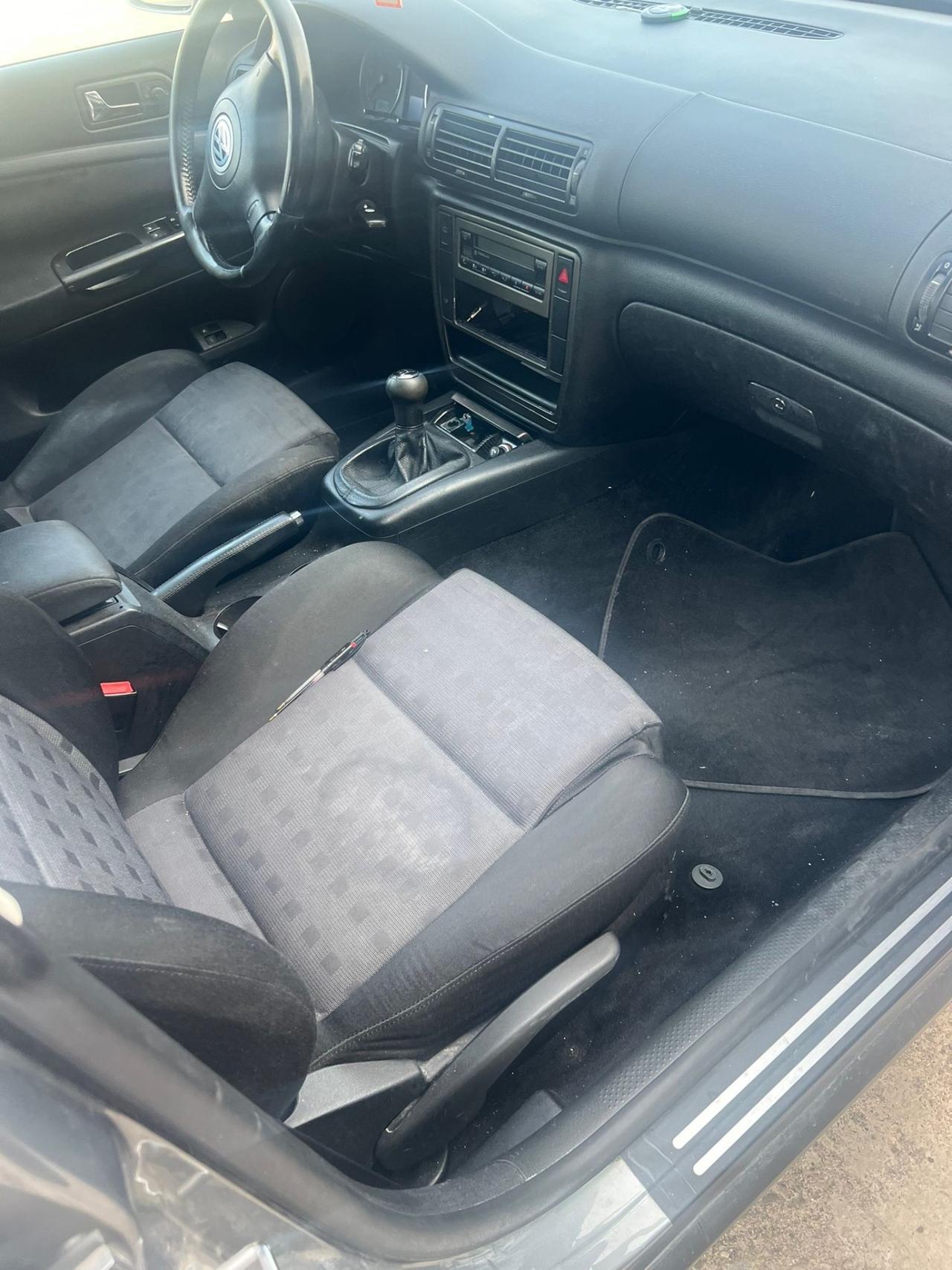 Volkswagen Passat 1.9 TDI/130 CV