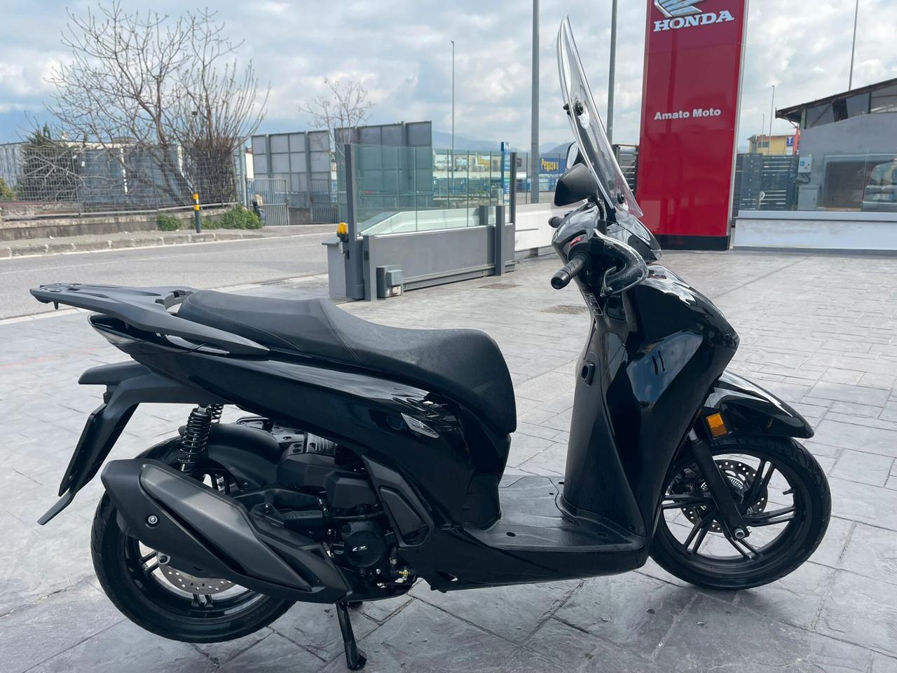 Honda SH 350