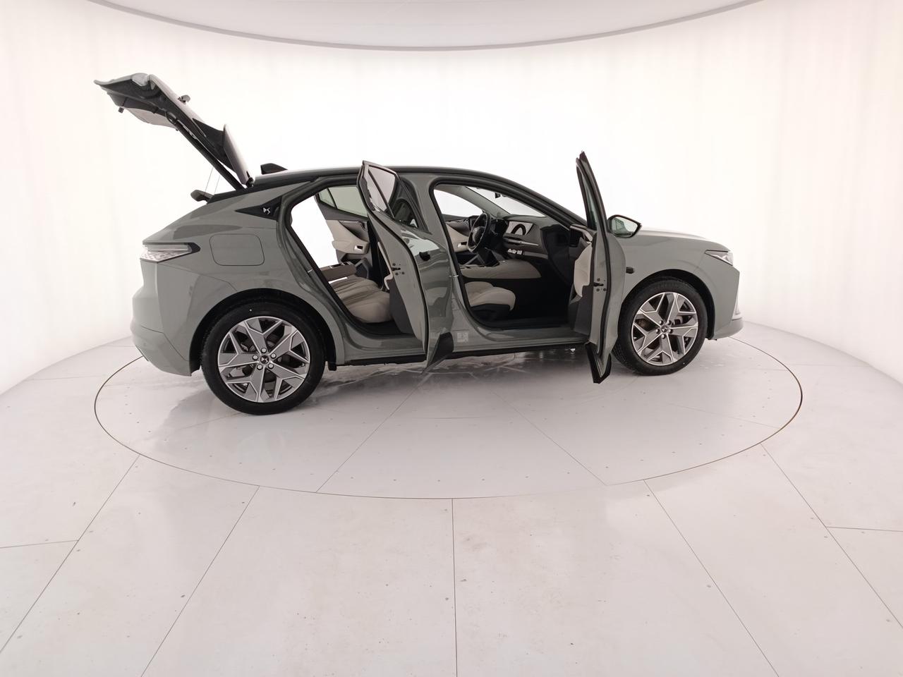 DS DS4 Esprit de Voyage E-TENSE 225cv