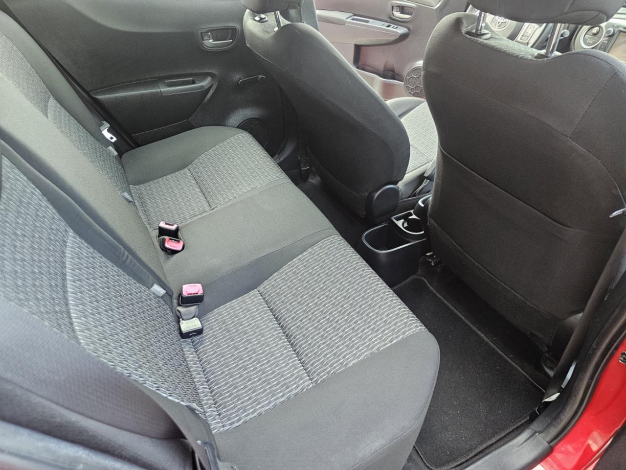 Toyota Yaris 1.0 5 porte Lounge