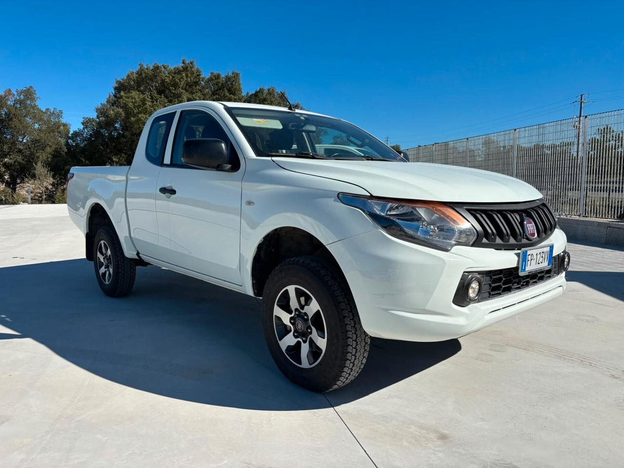Fiat Fullback/Mitsubishi L200 2.4 150CV Cabina Estesa SX S&S