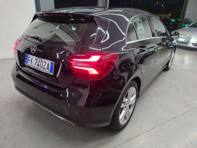 Mercedes-Benz 180 MERCEDES-BENZ 245 A 180 Sport E6
