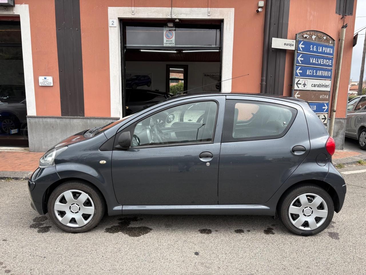 Toyota Aygo 1.0 12V VVT-i 5 porte