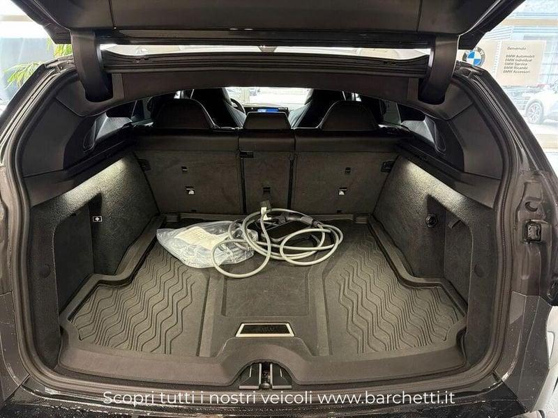 BMW XM 4.4 steptronic