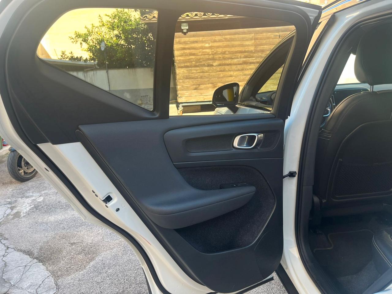 Volvo XC40 D3 AWD Geartronic R-design