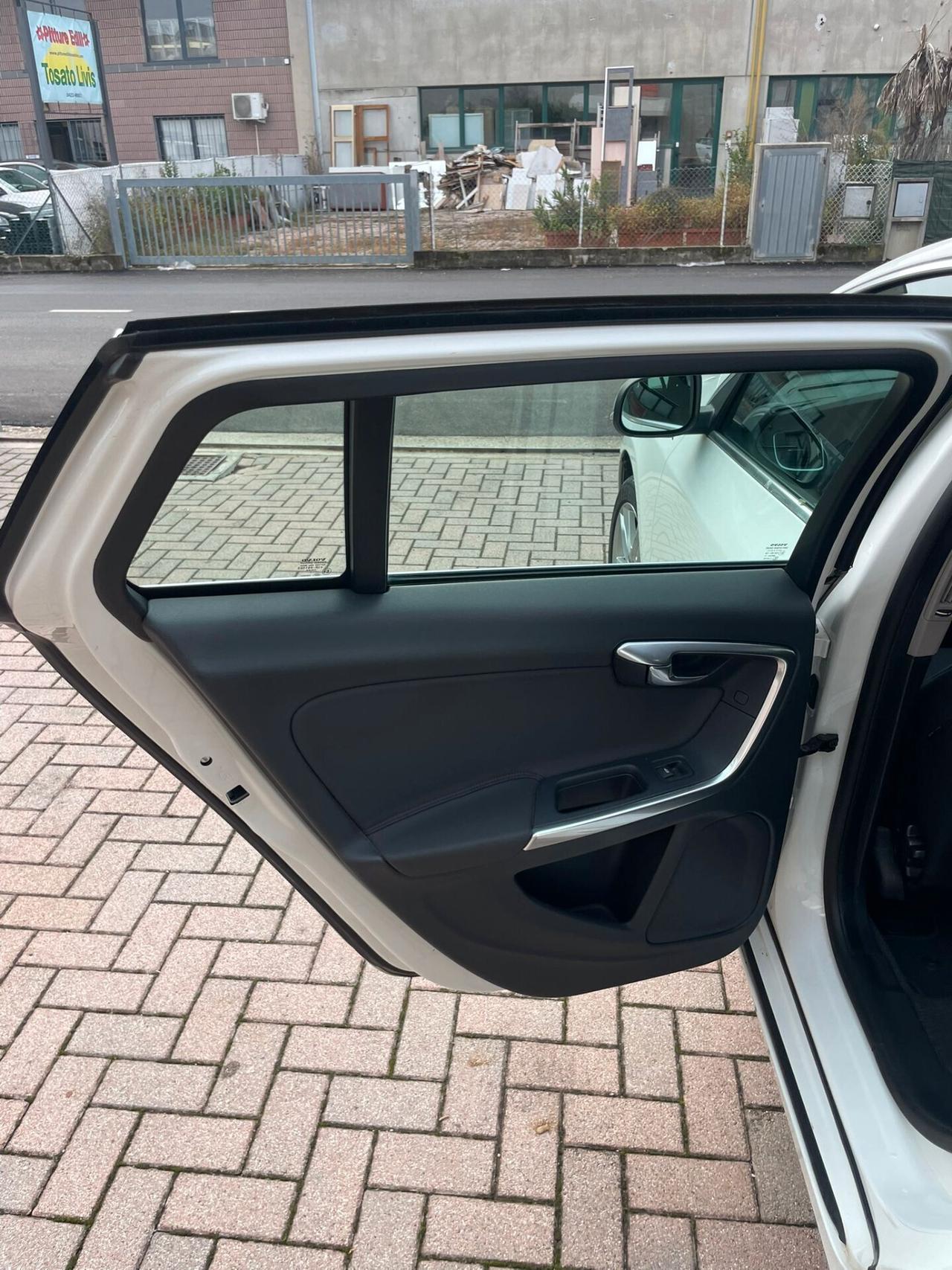 Volvo V60 D3 Summum 2.0cc 163cv