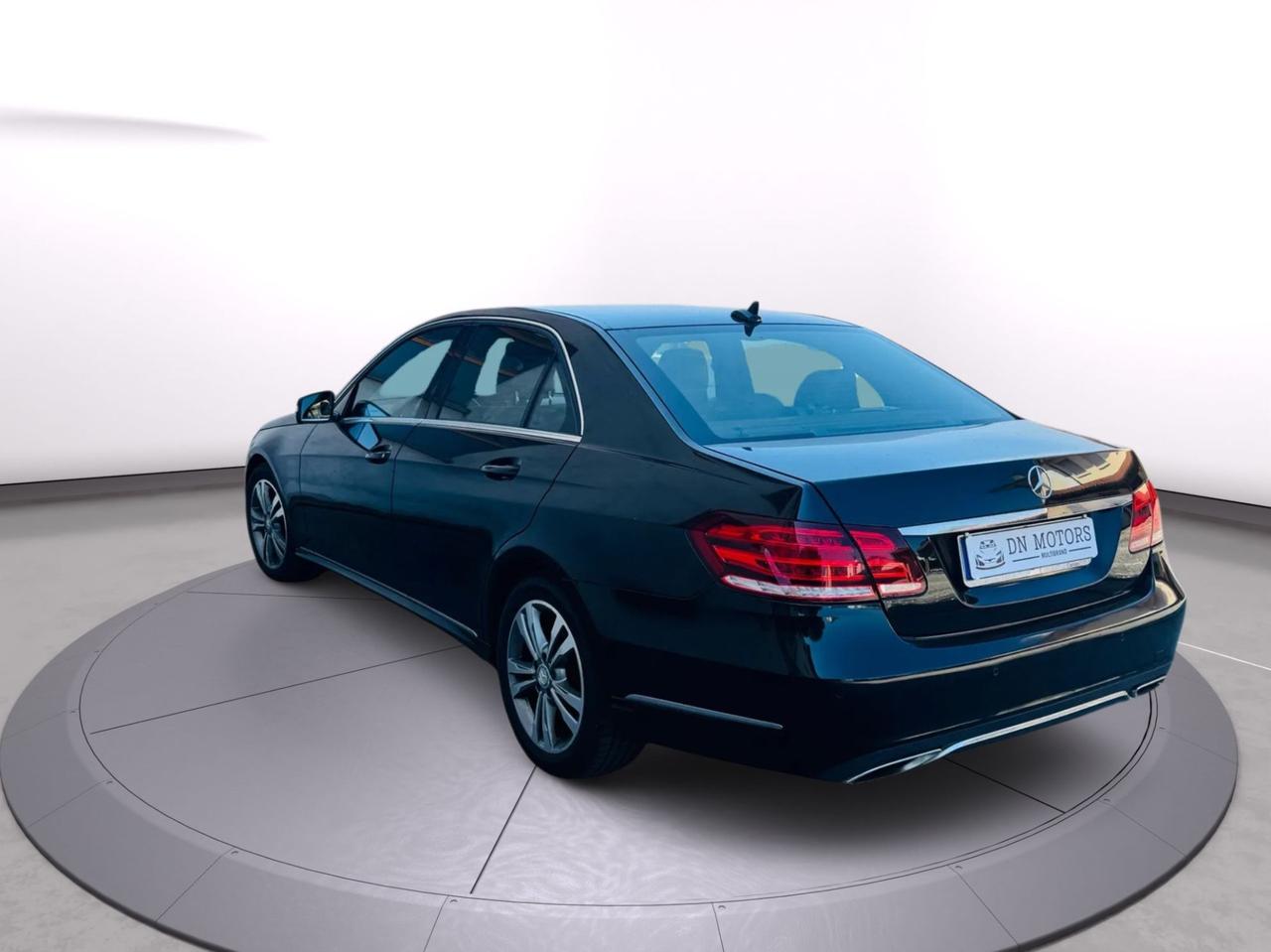 Mercedes-benz E 200 bluetech Premium 2014 120.000km