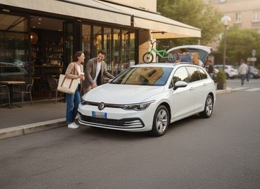 Volkswagen Golf Variant Variant 2.0 tdi Life 115cv dsg