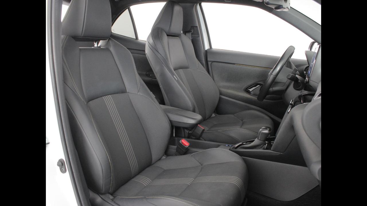 TOYOTA Yaris Cross - Yaris Cross 1.5h Adventure fwd 116cv e-cvt