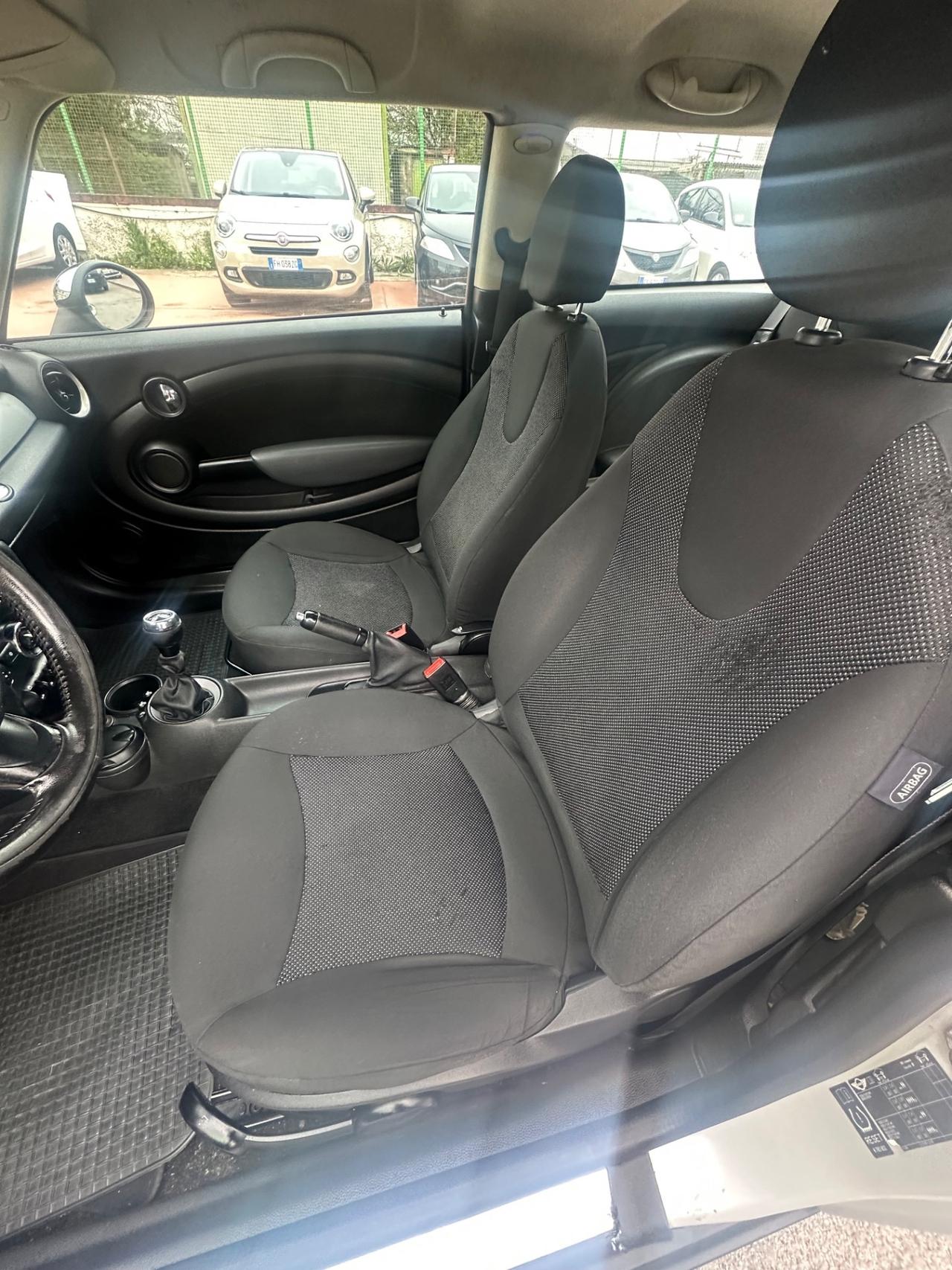 Mini 1.6 16V Cooper D